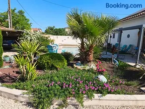 Chez Brigitte Chambre d hôtes avec cour privative,piscine, - Image 2