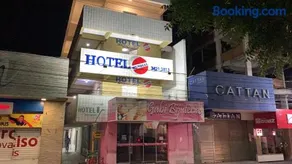 Hotel Mundial - Image 2
