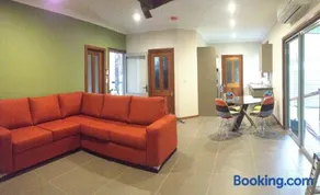 Mistinthegumtrees Eco Luxury Cabins - Image 2