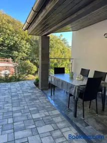 Zsolna Apartman - Image 1