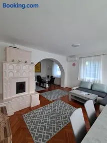 Viola Apartmanház - Image 2