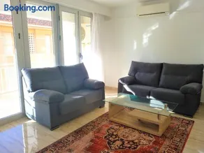 Beautiful Two Bedroom Apartment next to the beachfront - Image 2