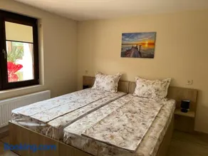 Къща за гости Бадови - Image 3