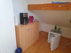 Hotel, Ferienwohnung, Zimmer - Image 1