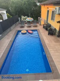 Maravillosa villa con piscina y barbacoa - Image 3