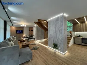 Casa River - Image 1