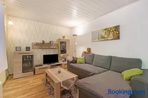 Gradevole bungalow accogliente e familiare con giardino, terrazza e griglia - Image 3