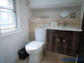 Welcoming luxury in a Grade II listed building - Image 2