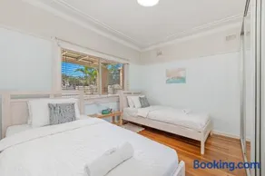 Sans Souci 4-Bedroom Home Near Beach - Image 3