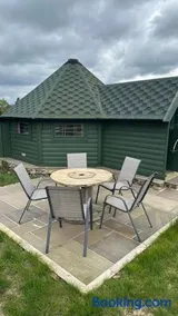 Holly Tree Glamping Cabins - Image 2