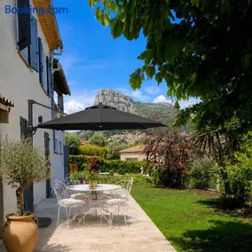 Proche Nice terrasse jardin vue exceptionnelle - Image 2