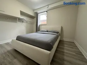 Furnished Simcoe Lofts - Image 5