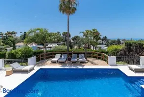 Exclusive Villa with amazing views - near beach - Image 2