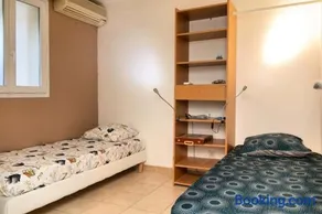 Familienfreundliche Wohnung mit Pool - Image 3