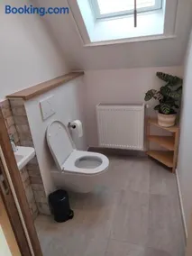 Les Campanes - Gîte Wellness 8 pers avec Piscine intérieure & Sauna - Proche Mons - Image 4