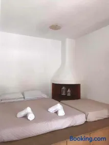 Dimitras Studio - Image 1