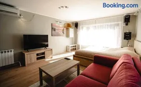 Kastani stay in City Center - with Sauna - Image 1