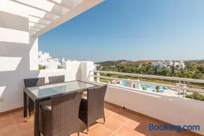 2214-Modern apt with private beach - Image 1