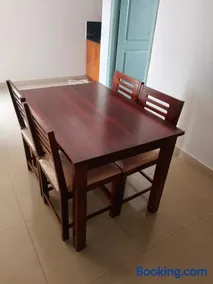 88 3 bhk Near lulumall - Image 3
