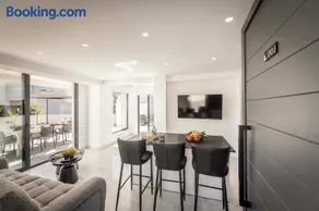 Velora Pool Maisonette - Image 4