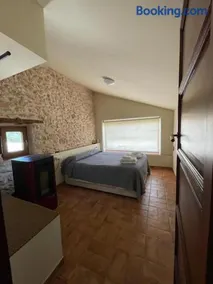 Casita rural entre olivos - Image 5