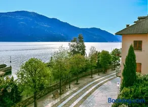 apartamento de 3 habitaciones con balcón soleado en el hermoso paseo del lago de Cannobio - Image 2