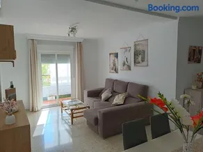 Spacious and centrally located apartment in San Pedro de Alcantara - Image 3
