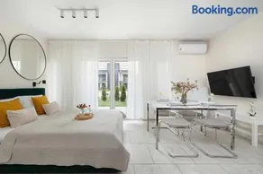 Comfortable Studio with Air Conditioning and Parking Near the Beach by Noclegi Renters - Image 4