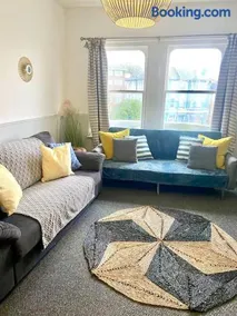 Central st Leonard’s Maisonette - Image 4