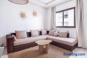 Elegant & Classy Apartment - Fantastic Location! Tanger Boulevard - Image 2
