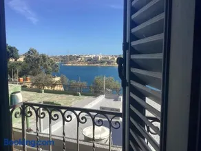 Valletta harbour view studio 2A - Image 1