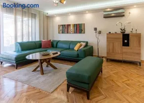 Central Park Home Spa - Image 2