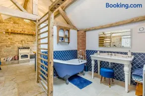 1 Bed in Wheathill oc-t29765 - Image 4