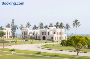 Al Shatti Villas - Image 1