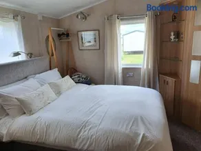 MP709 - Parkdean Resorts, Camber Sands - Image 5