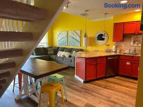 10 F Two Bedroom Condo - Image 4