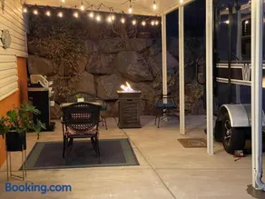 Charming WinnieTrailer with Cozy Private Patio Escape - Image 5