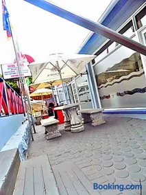 Shark shacks - Image 2