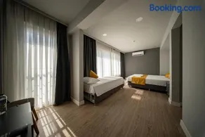 Neko Hotel - Image 2