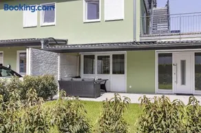 Meraviglioso appartamento adatto alle famiglie con giardino, terrazza e griglia | Vista sul giardino | Accetta animali domestici - Image 2