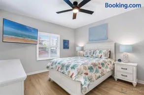 Oceanwalk Condo with Pool, Hot Tub, Tennis & Trails! Walk to no-drive beach! - Image 4
