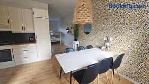 Newly renovated apartment 2026 near beaches - Image 4