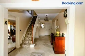 Laurel Lodge - Image 2