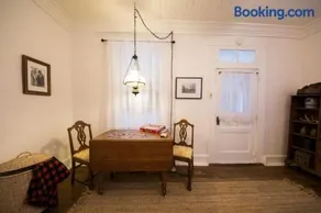 1840 Stagecoach - Image 3