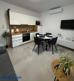 Apartment Monika - Private terrace & Parking - Image 2