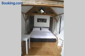 3 Kingsize Beds Ensuite - Sleeps 6-8 - Rural Contemporary Oak Framed House - Image 2