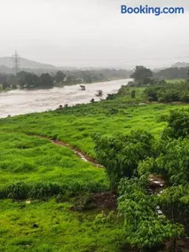 Aquamont Bamboo Farmhouse - Riverfront - Image 2