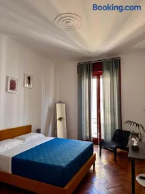 Three bedroom apartment in the centre of the city - Image 2