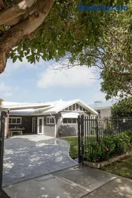 Hampton's Beachside Umina Beach - Image 1