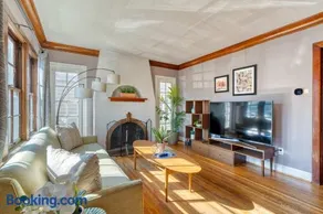 Stay Portland - Charming Portland Home in Hollywood District - Image 1